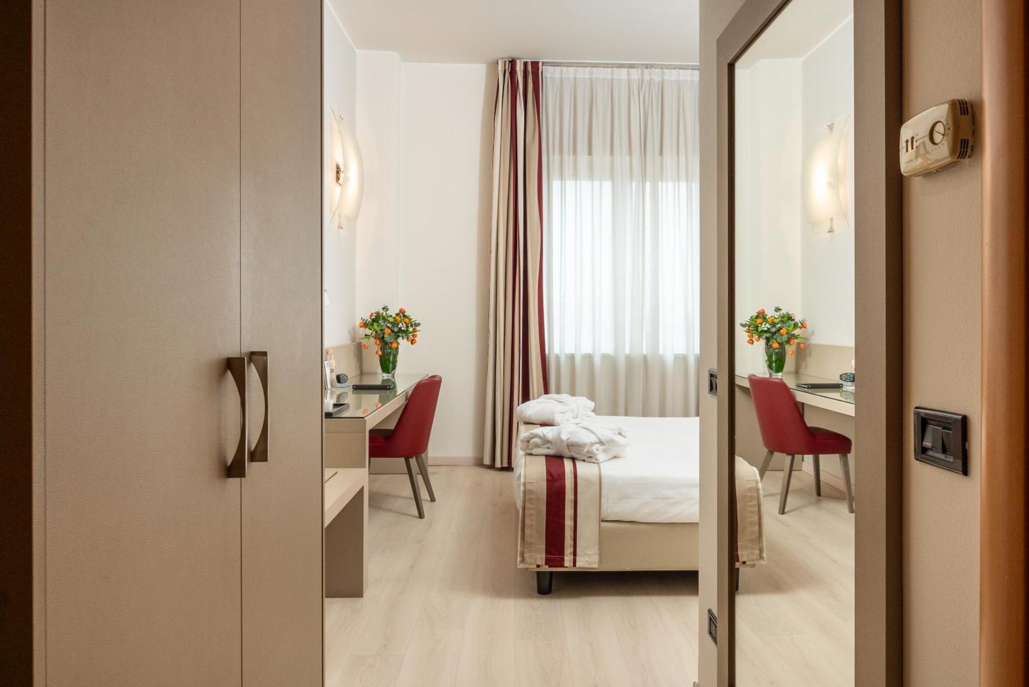 Hotel Royal Falcone Μόνζα Εξωτερικό φωτογραφία