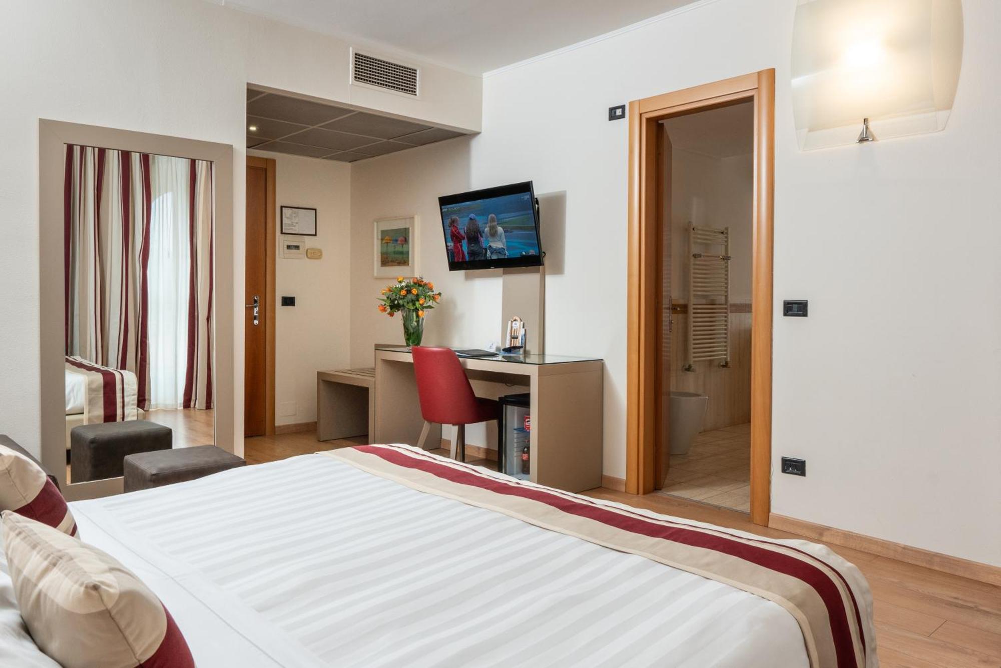Hotel Royal Falcone Μόνζα Εξωτερικό φωτογραφία