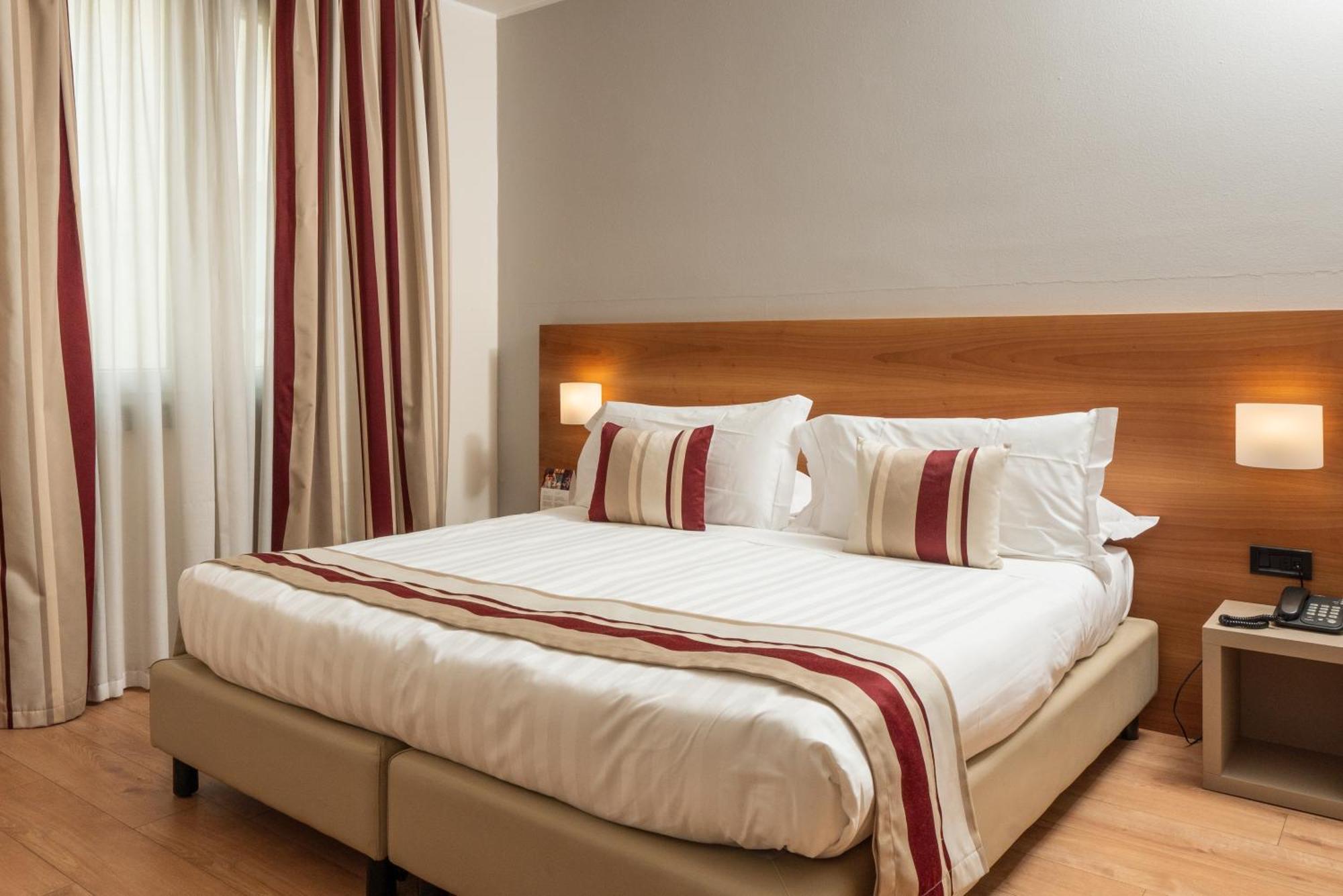 Hotel Royal Falcone Μόνζα Εξωτερικό φωτογραφία